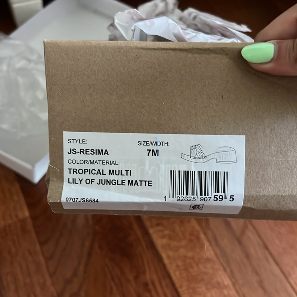 NEW IN BOX Jessica Simpson Women’s Resima Lily Of Jungle Platform Sandal Size 7 - Picture 7 of 8